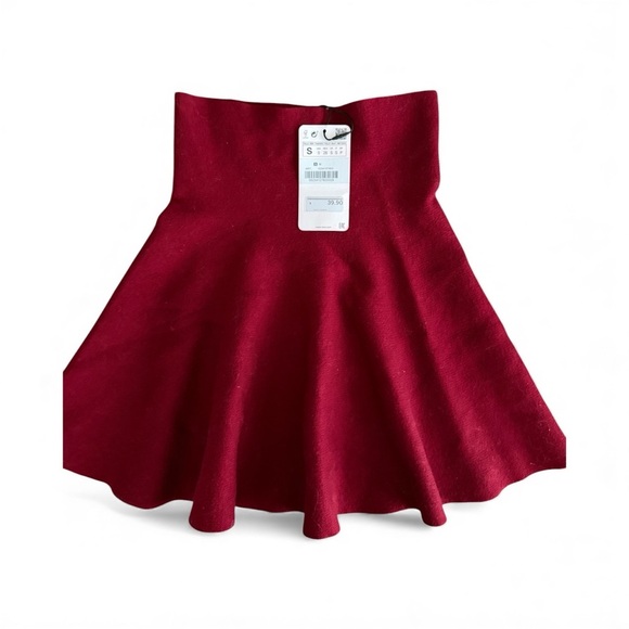 Zara Basic Knit Collection Flair Skirt in Garnet| Zara Holiday Basics - Picture 5 of 8